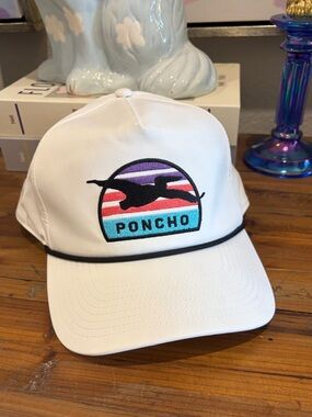 NWOT 'PONCHO' Outdoors Pelican Rope Hat